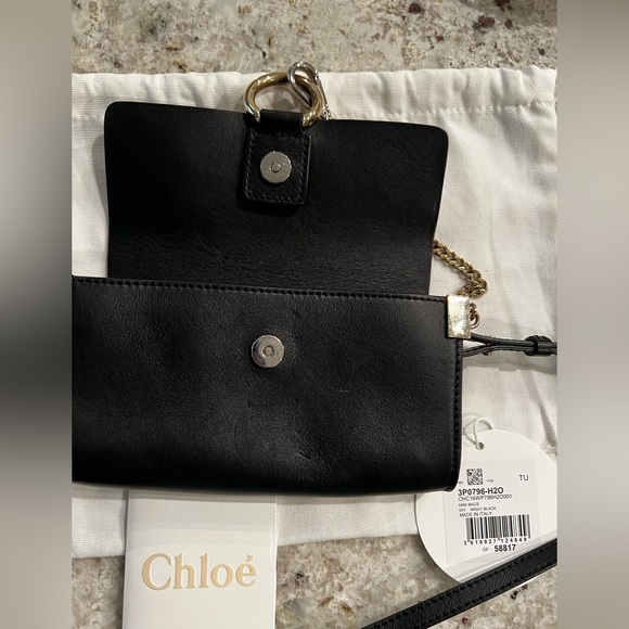 Chloe Faye small leather and suede crossbody bag - Picture 2 of 8